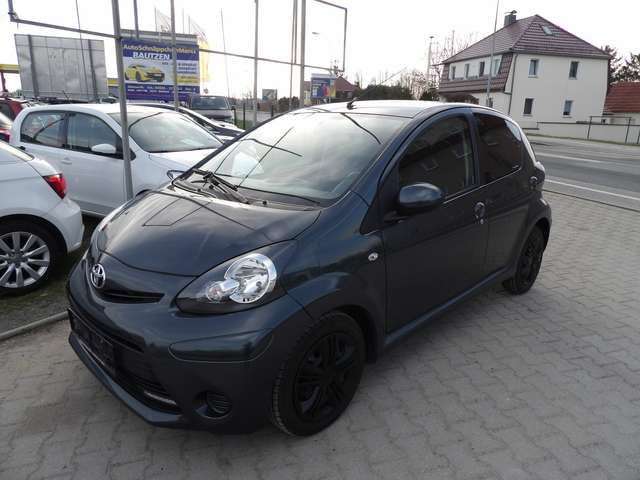 Toyota Aygo Connect Klima Radio HU AU Neu