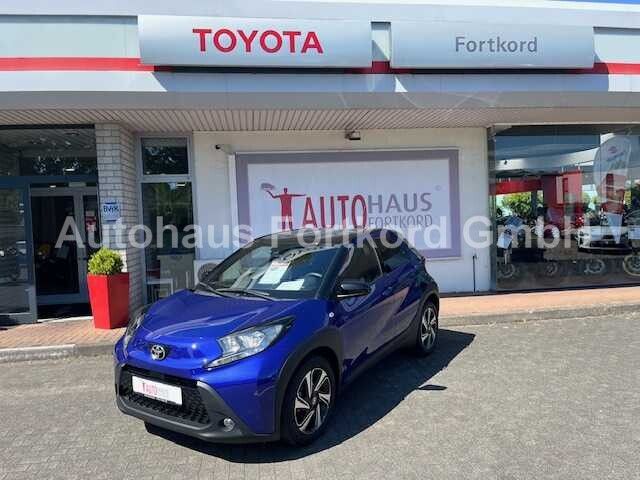 Toyota Aygo X Pulse - LED, Navi, SZ, PDC, Alu 18