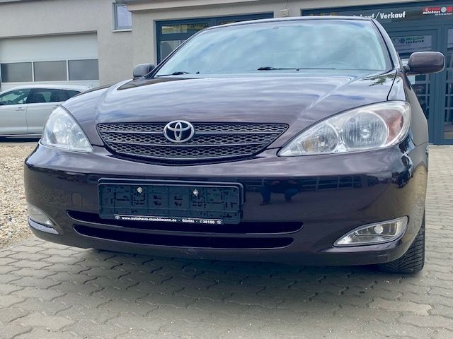 Toyota Camry V6