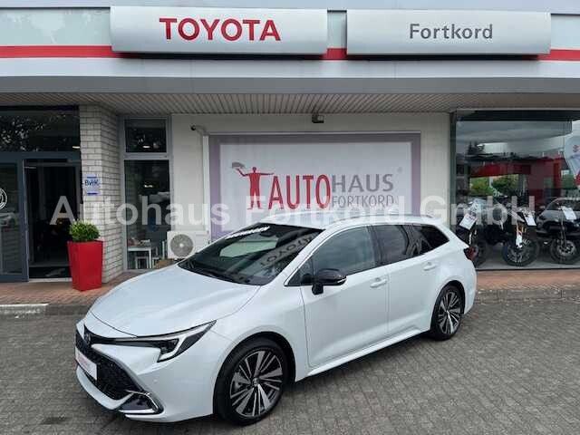 Toyota Corolla Touring Sports 1.8 Style - Navi, LED, Alu, PDC