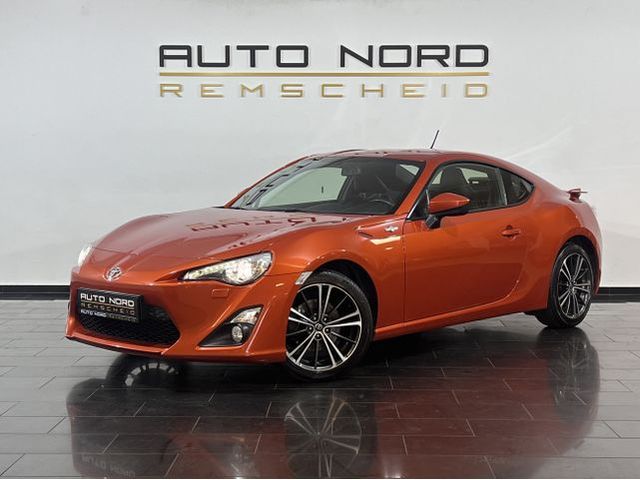 Toyota GT86 *Xenon*Navi*Tempomat*Original*Sitzhzg*2.H*