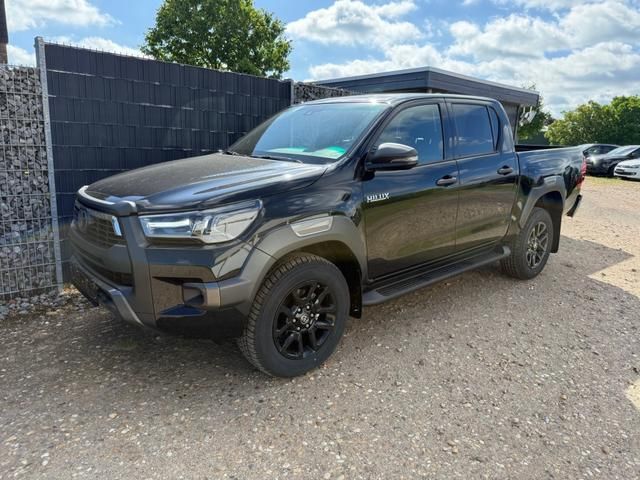 Toyota Hilux Double Cab 2.8 D4D 48V AT Invincible La...