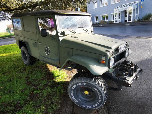 Toyota Land Cruiser BJ45 (Lang) kaum Rost wie BJ42 BJ43