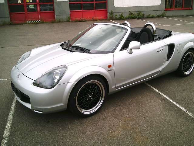 Toyota MR 2 Roadster