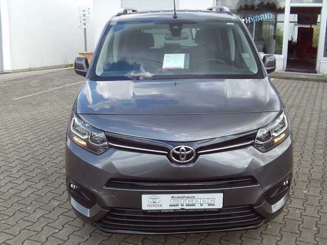 Toyota Proace Verso 5-Türer 1.2 Turbo L1 Aut Team Deutschland