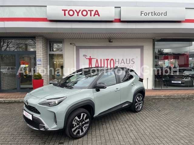 Toyota Yaris Cross Hybrid 130 AWD Premiere Edition - Pano, JBL