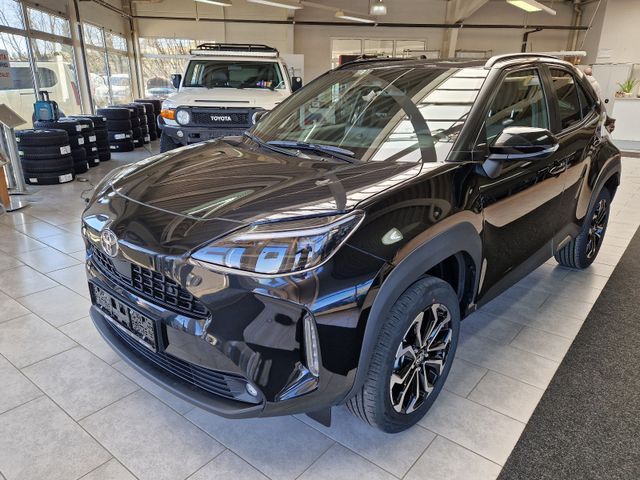 Toyota Yaris Cross Hybrid Teamplayer WR Pak+Safety Pak.