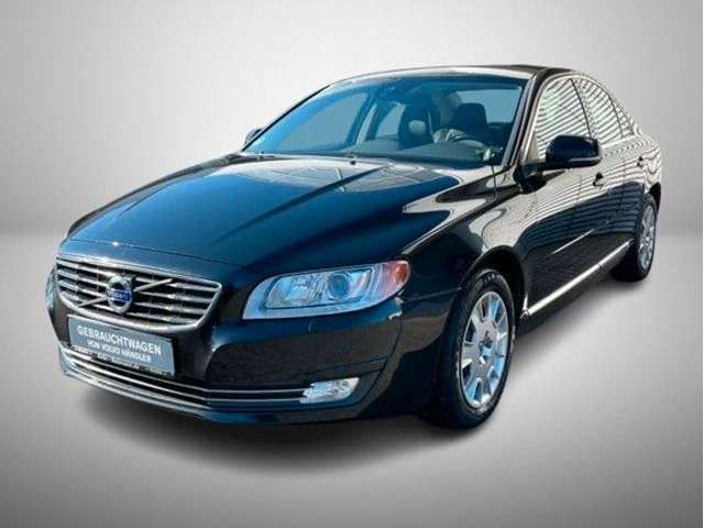 Volvo S80 D5 Momentum Aut. Xenon*Leder*Navi*AHK*SHZ