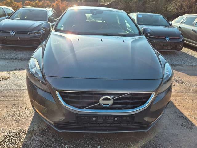 Volvo V40 Momentum-KLIMA-SHZ-NAVI-KAMERA.EURO5