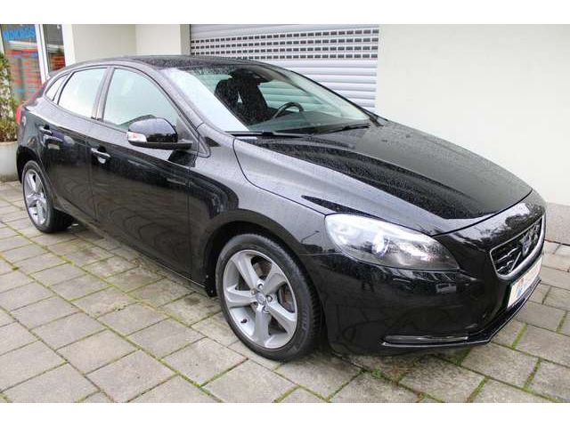 Volvo V40 D3 Geartronic You BiXenon Navigation Tempomat BLIS