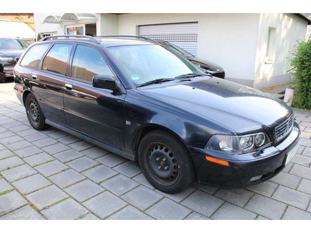 Volvo V40 1.8i Comfort Xenon Leder Klimautomatik Sitzhzg ALU