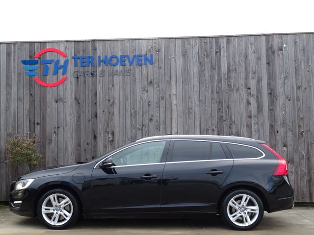 Volvo V60 Summum Plug-in Hybrid Klima Nav AHK 206KW E5