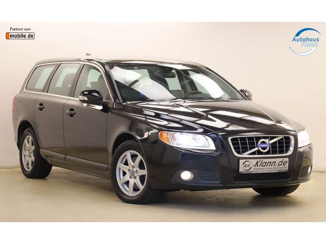 Volvo V70 2.4 D5 224PS Momentum AWD Automatik Navi