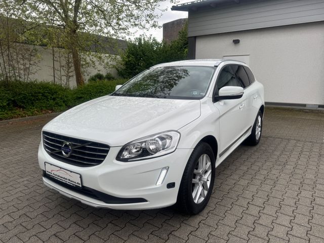 Volvo XC60 Summum 2WD Navi Leder R.Kamer PDC Alus AHK