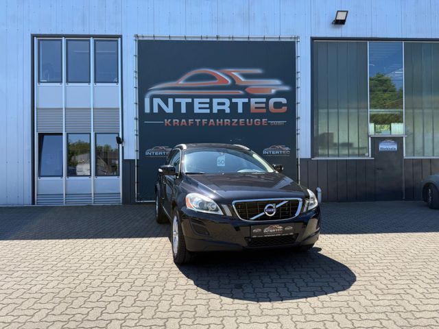 Volvo XC60 Summum AWD*PANO*XEN*LEDER*SHZ*CAM*PDC*AHK*
