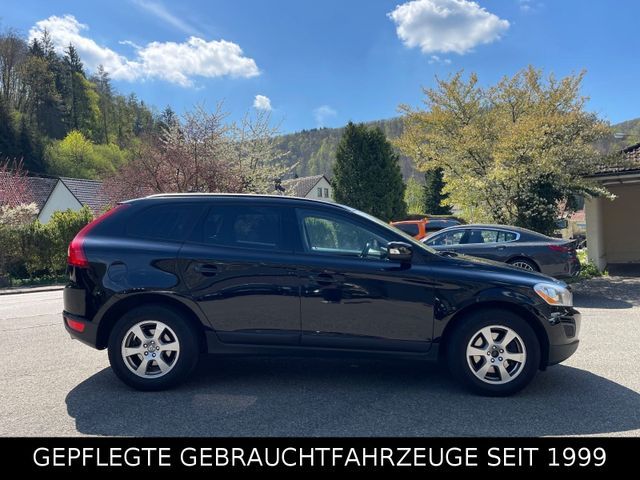 Volvo XC60 Kinetic AWD*KEYLESS ENTRY*TEMPOMAT*