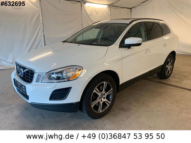 Volvo XC60 Summum AWD ACC Xenium Memory Kam Pano Leder
