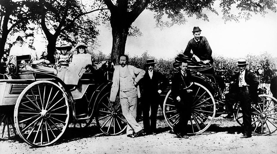 Mercedes-Benz: Eines der ersten Modelle des Konzerns in Schwarz-Weiß