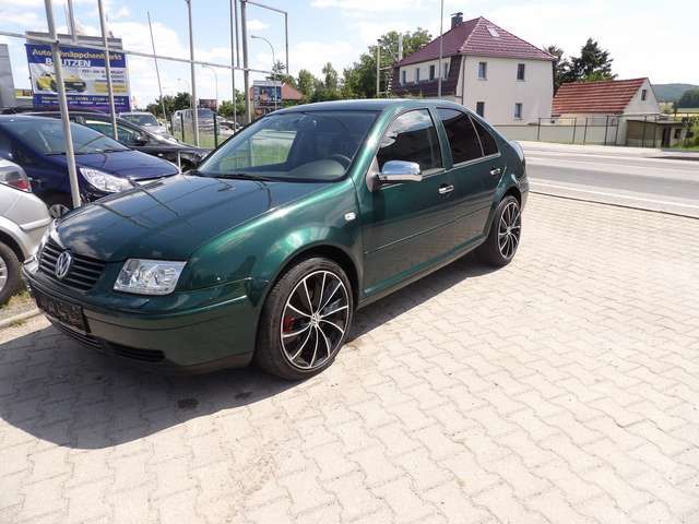 VW Bora 2.3 V5 Highline, Klima, HU-AU NEU