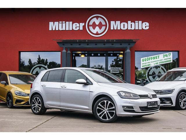 VW Golf VII 1.6 TDI Lounge Bi-XENON NAVIGATION PDC