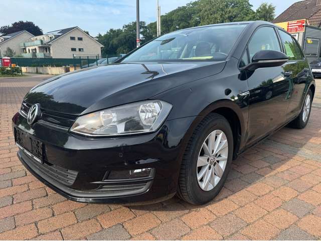 VW Golf 1.6 TDI Comfortline BlueMotion +NAV +PDC