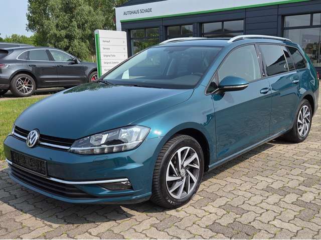 VW Golf Variant 1.6 TDI DSG Sound