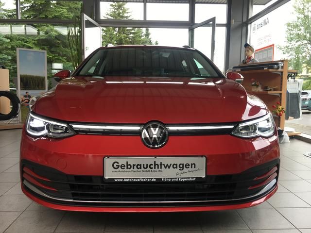 VW Golf Variant 1.5 eTSI DSG Style NAVI HUD PANO...