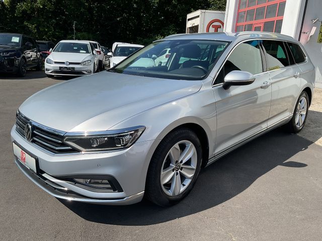VW Passat 2.0 TDI Elegance 4Motion AHK LED ACC Navi