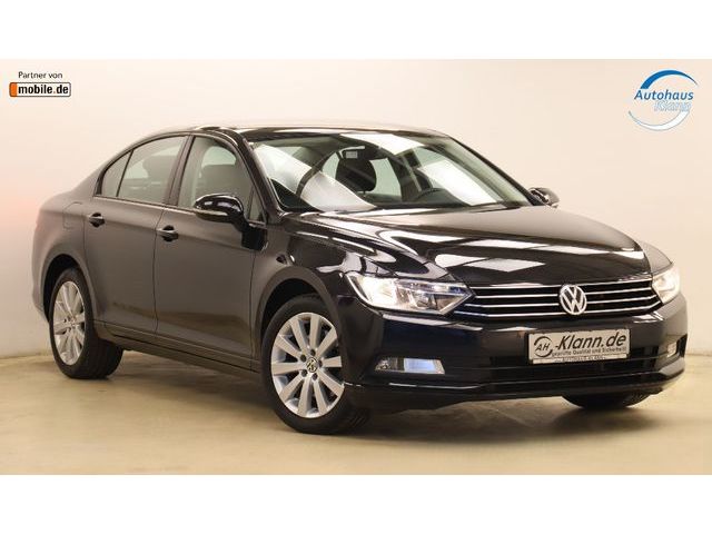 VW Passat 1.4TSI 125PS BMT Navi SHZ PDC AHK 1.Hand