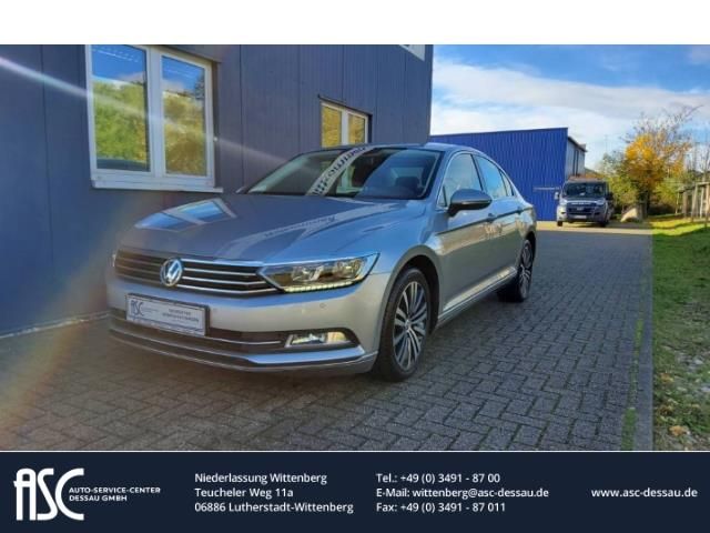 VW Passat ComfortlineTSI150/LED/AZV klappb/elSitze+Sitzh/Keyless