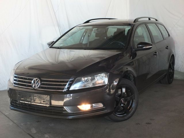 VW Passat Variant TRENDLINE TSI BLUE MOTION EINPARKHILFE