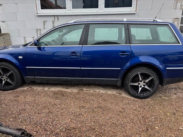 VW Passat Variant 2.3 V5 Highline