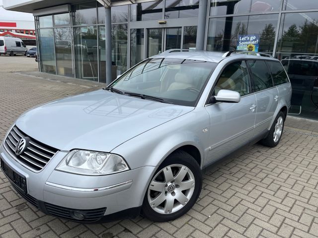 VW Passat Variant Highline 1,8TLEDER/4x SHZ/ALU/GRA