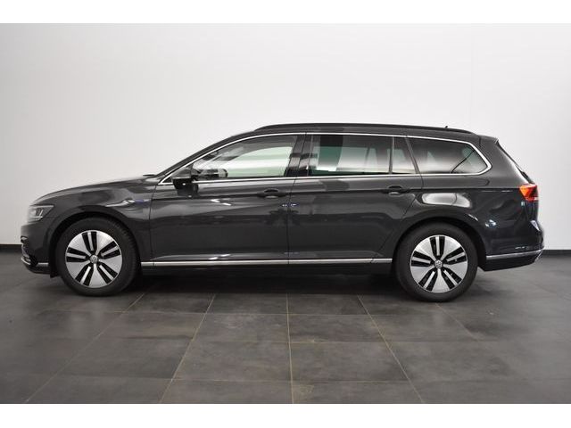 VW Passat Variant GTE/LED/NAVI/RFK/APP-CONNECT