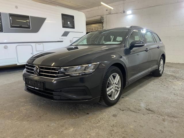 VW Passat Variant 2.0 TDI *AHK* *NAVI* *SH*