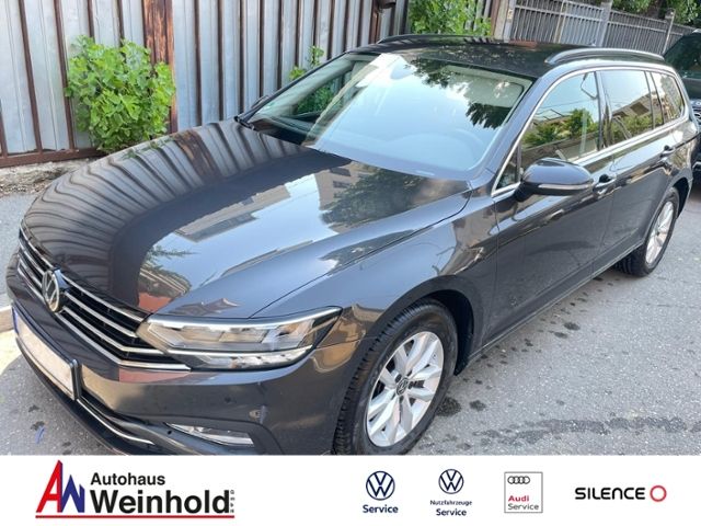 VW Passat Variant Business 1.5 TSI DSG LED NAV APP