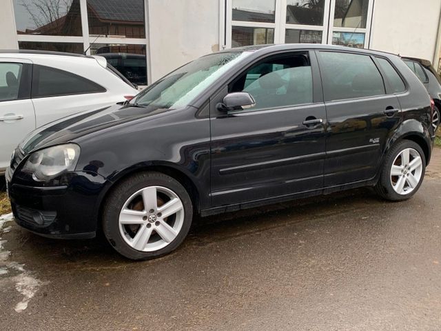 VW Polo IV Black Edition 1.6 105 PS 16" SHZ PDC AHK