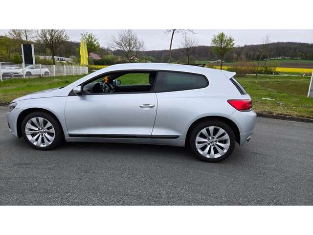 VW Scirocco TEILLEDER/PDC