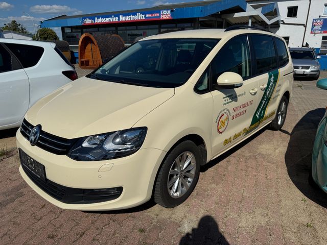 VW Sharan , BMT.7Sitze. Navi.STHZ.ALu