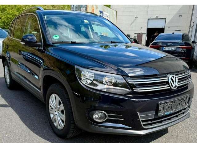 VW Tiguan Sport & Style,1.Hand,AHK,Alcantara,PDC,