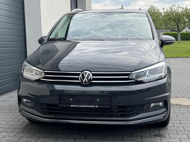 VW Touran Highline 2,0 TDI 90KW Navigation 90kW...