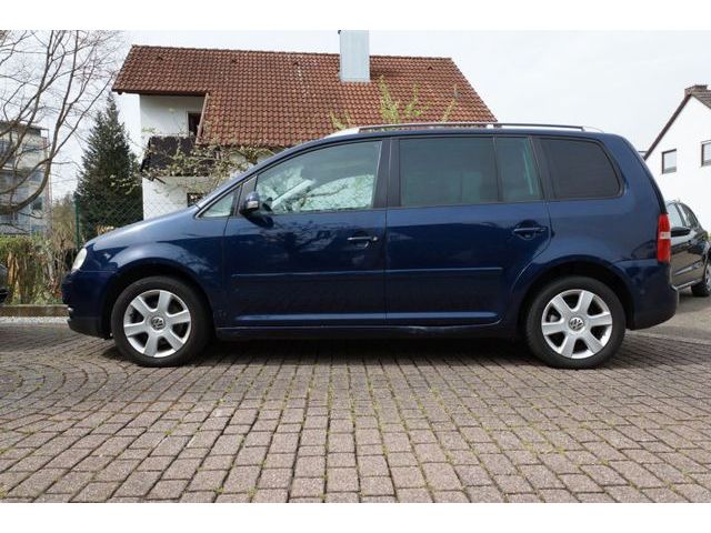 VW Touran 2.0 TDI Highline/7Sitzer/Tempomat/SHZ/ALU